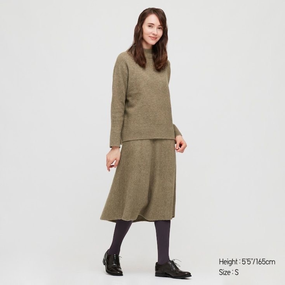 Uniqlo 2pcs soufflé yarn sweater and skirt set in Heathered green - Picture 2 of 5